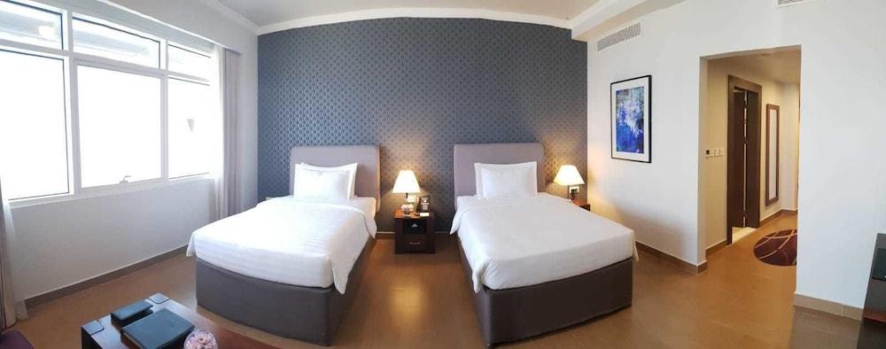 דוחה The Curve Hotel מראה חיצוני תמונה