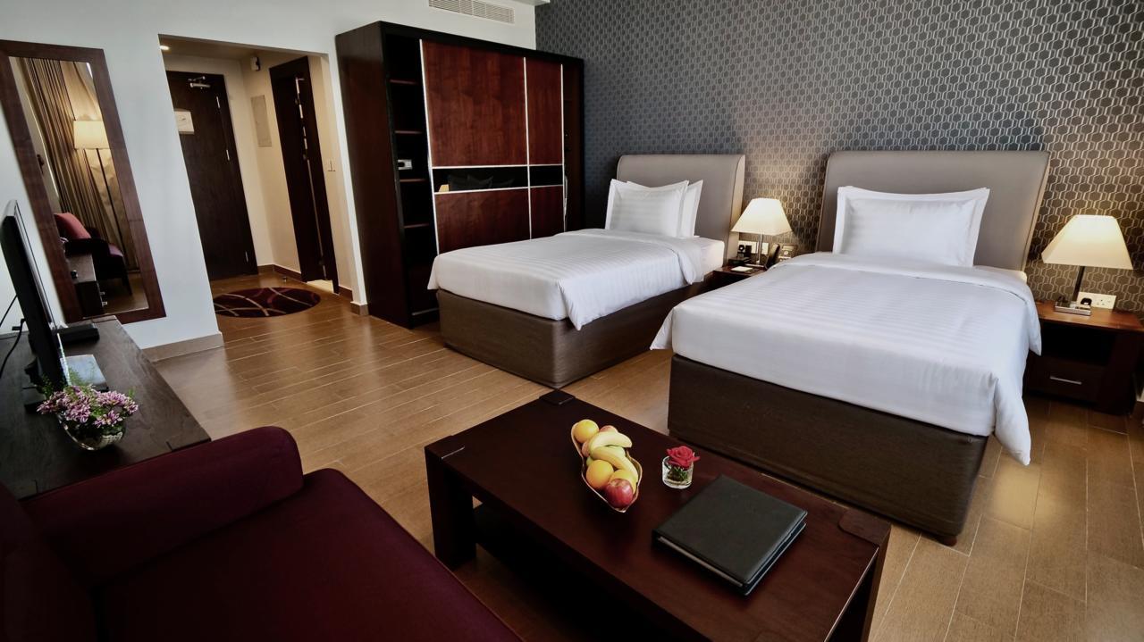 דוחה The Curve Hotel מראה חיצוני תמונה